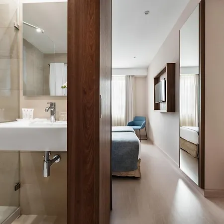 Exe Saldanha Hotel 3*