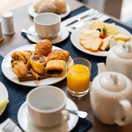 Exe Saldanha 3* Лісабон