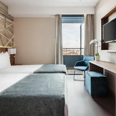 فندق Exe Saldanha 3*