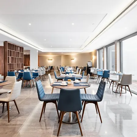 Exe Saldanha فندق