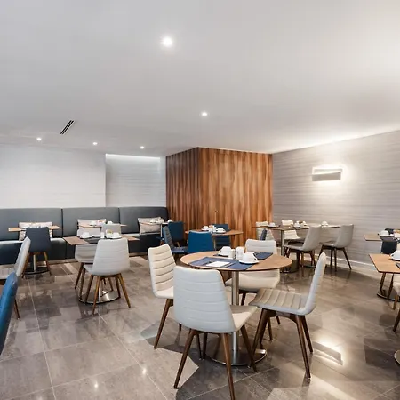 Exe Saldanha فندق